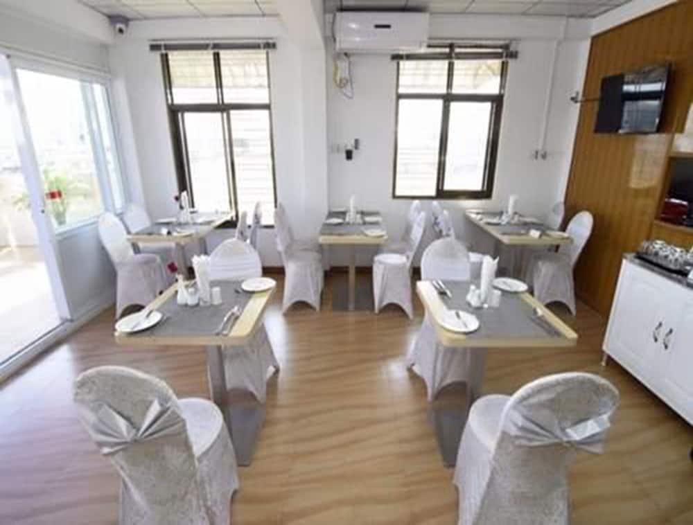 Gyogon City Central Inn מראה חיצוני תמונה